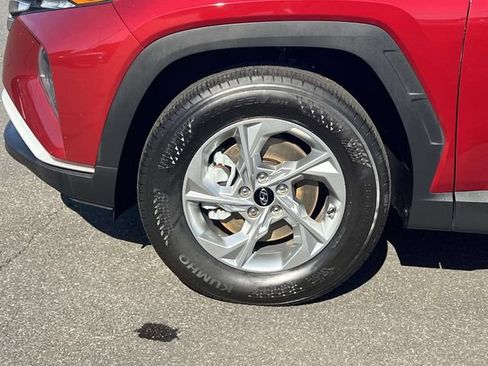 Certified 2024 Hyundai Tucson SE AWD/4WD image 11