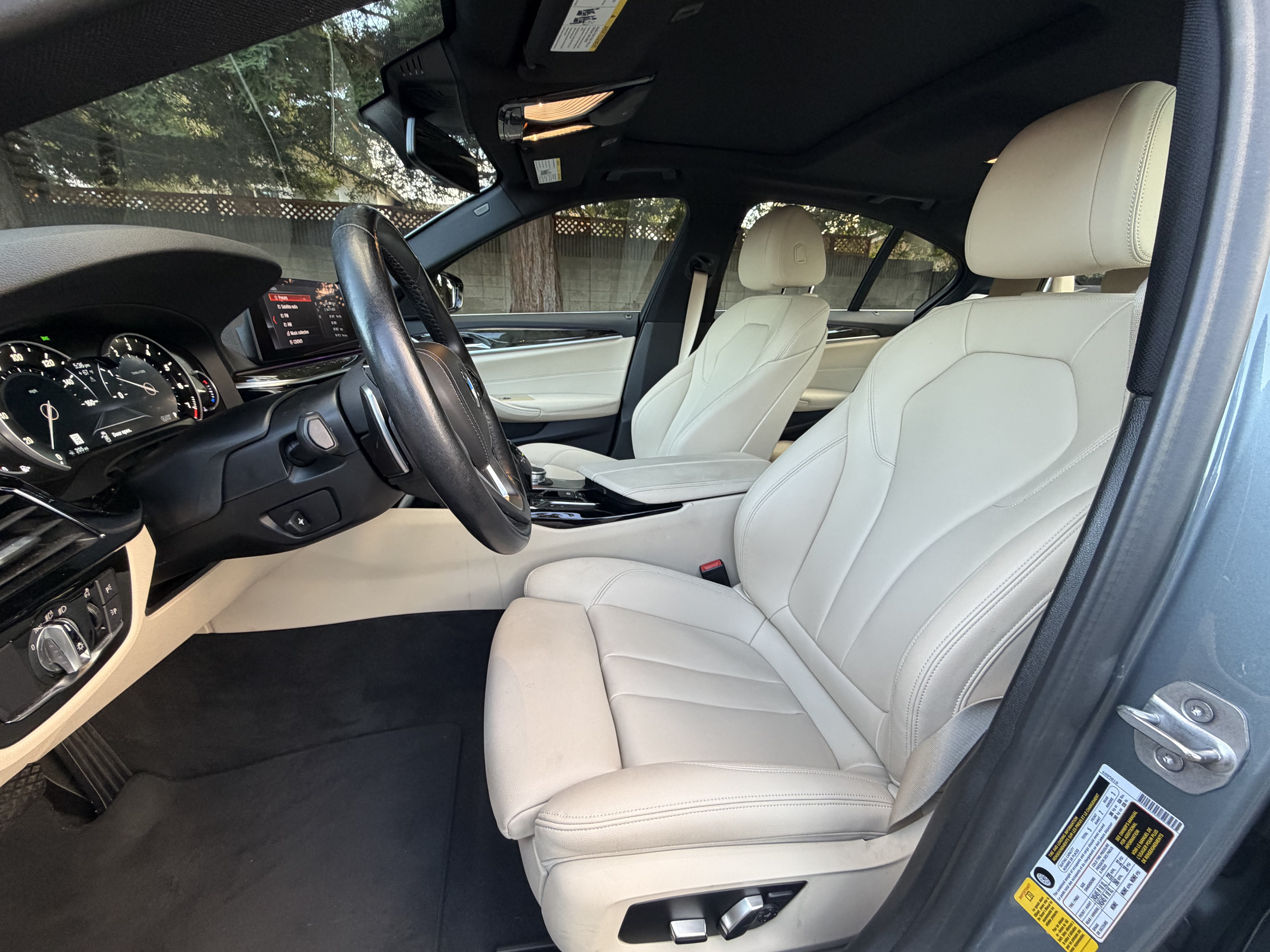 Used 2019 BMW 530i RWD image 21