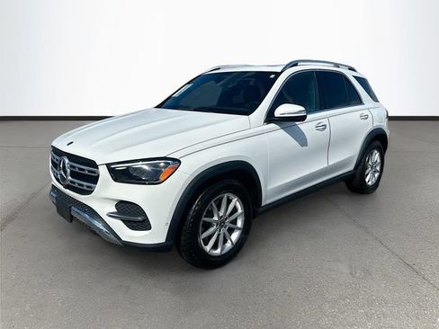 Used 2024 Mercedes-Benz GLE 450e 4MATIC image 3
