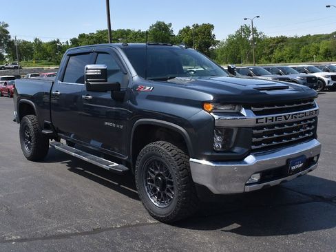 Used 2020 Chevrolet Silverado 3500 LTZ w/ LTZ Plus Package AWD/4WD image 5