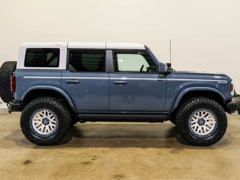 Used 2025 Ford Bronco Heritage Edition image 12