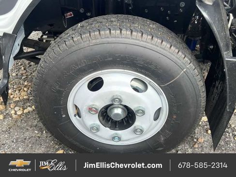 New 2025 Chevrolet Low Cab Forward image 8