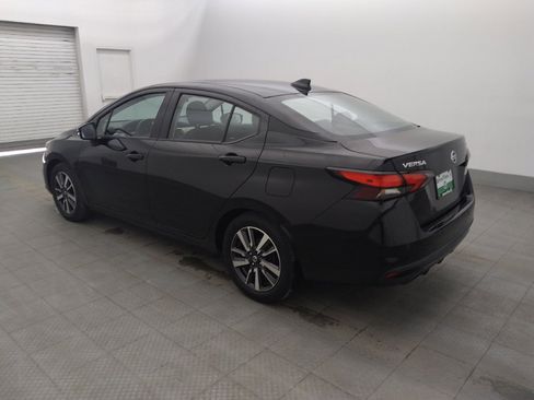 Used 2021 Nissan Versa SV FWD image 3