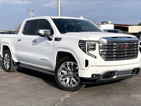 Used 2022 GMC Sierra 1500 Denali w/ Denali Reserve Package image 11