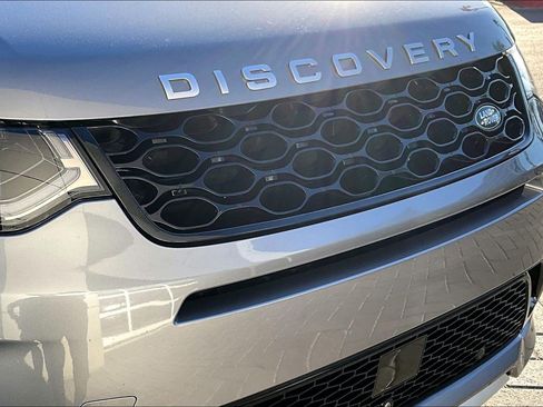 Used 2025 Land Rover Discovery Sport S image 30
