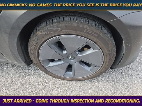 Used 2021 Tesla Model 3 Standard Range Plus RWD image 9
