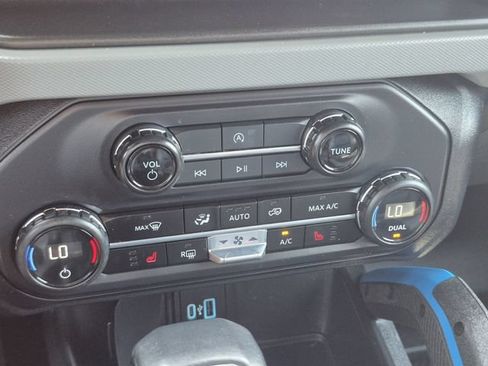 Used 2023 Ford Bronco Black Diamond AWD/4WD image 15
