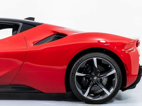 Certified 2021 Ferrari SF90 Stradale image 27