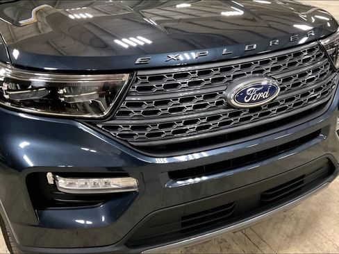 Certified 2024 Ford Explorer XLT w/ Equipment Group 202A AWD/4WD image 29