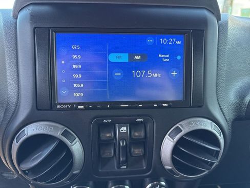 Used 2016 Jeep Wrangler Unlimited Sport w/ Quick Order Package 24S image 18