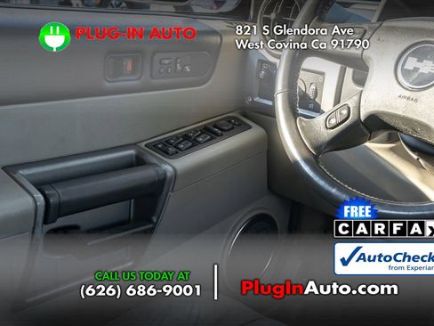 Used 2004 HUMMER H2 w/ Preferred Equipment Group image 16