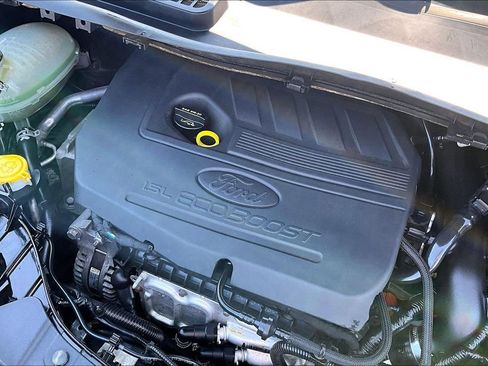 Used 2018 Ford Escape SE w/ Ford Safe & Smart Package AWD/4WD image 32