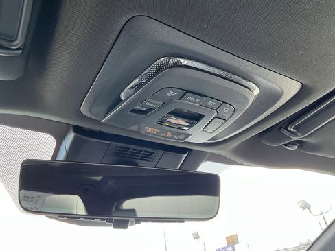 Used 2025 Subaru Solterra Touring image 18