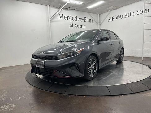 Used 2024 Kia Forte GT-Line w/ GT-Line Premium Package FWD image 3