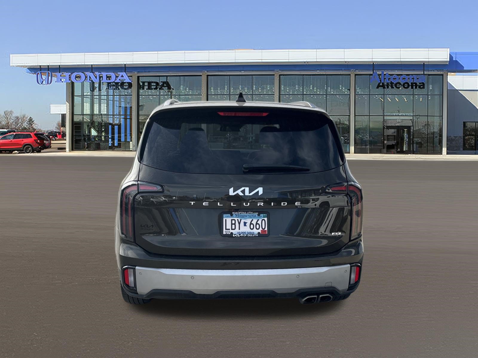 Used 2024 Kia Telluride EX w/ EX Captain's Chair Package AWD/4WD image 4