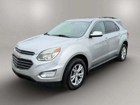 Used 2017 Chevrolet Equinox LT w/ Convenience Package AWD/4WD image 3