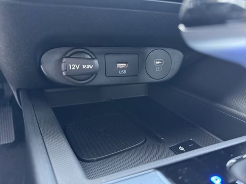 New 2026 Hyundai Elantra Limited image 28