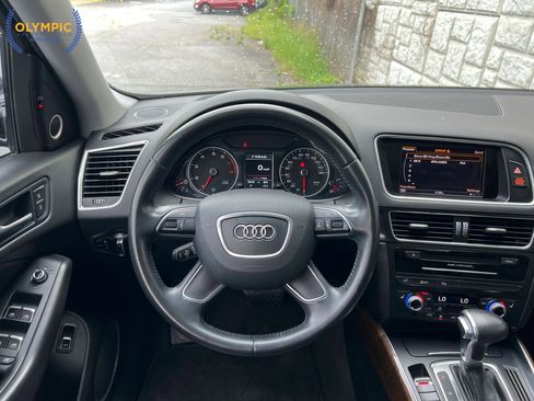 Used 2016 Audi Q5 2.0T Premium Plus w/ Technology Package AWD/4WD image 16