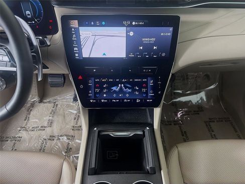 Used 2023 Maserati Grecale GT image 14