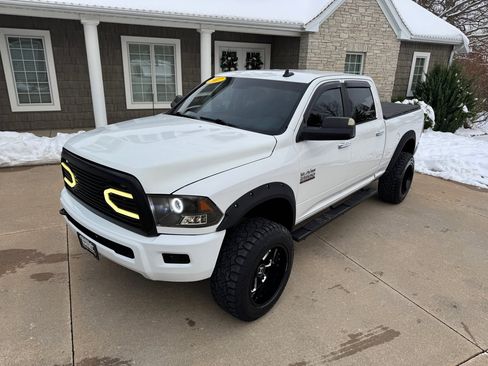 Used 2017 RAM 2500 SLT image 27