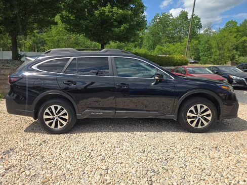 Used 2022 Subaru Outback Premium AWD/4WD image 7