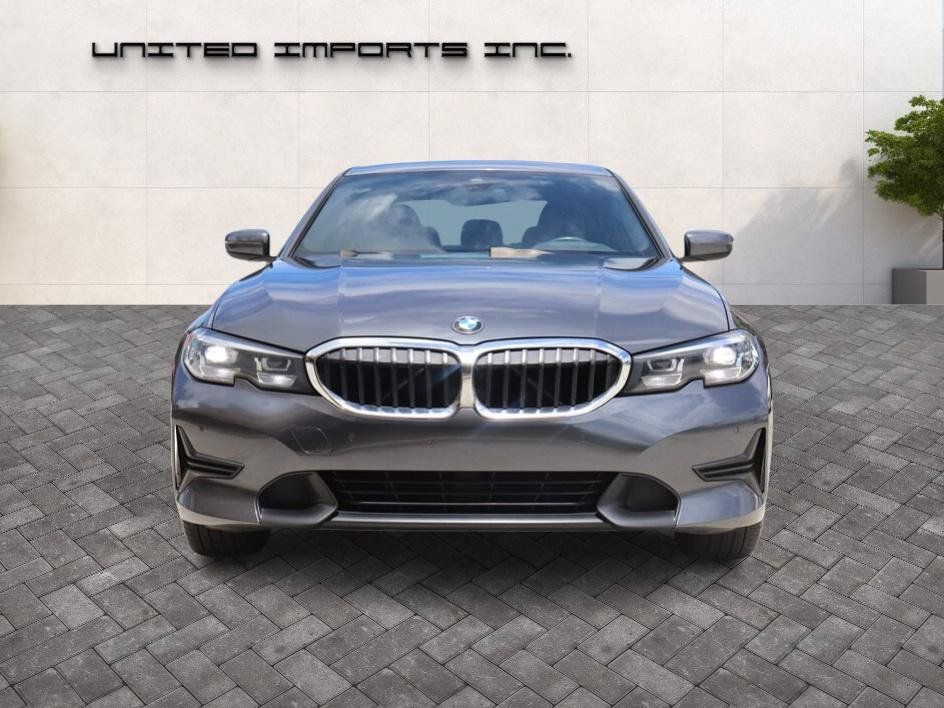 Used 2020 BMW 330i Sedan w/ Driving Assistance Package RWD image 2