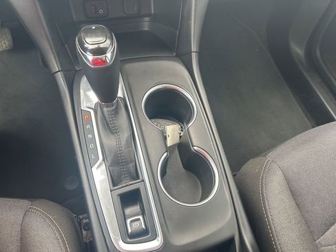 Used 2018 Chevrolet Equinox LT image 23