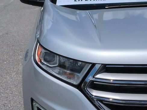Used 2016 Ford Edge SEL FWD image 11