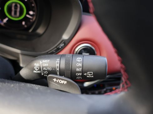 Certified 2025 MAZDA CX-70 3.3 Turbo S w/ Premium Package image 36