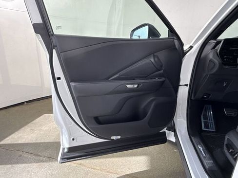 New 2026 Lexus TX 500h AWD image 18