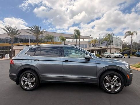 Used 2019 Volkswagen Tiguan SEL Premium AWD/4WD image 5