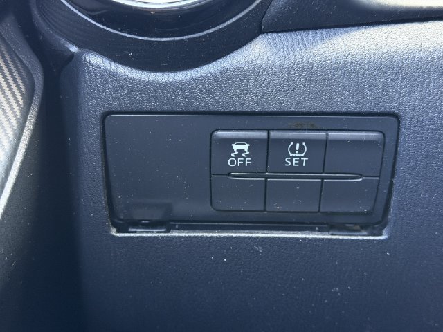 Used 2019 Toyota Yaris LE FWD image 20