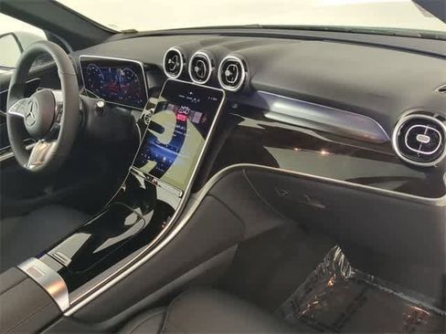 Used 2026 Mercedes-Benz GLC 300 4MATIC image 24