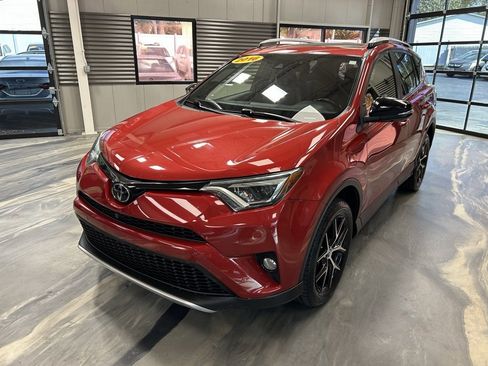 Used 2016 Toyota RAV4 SE image 4