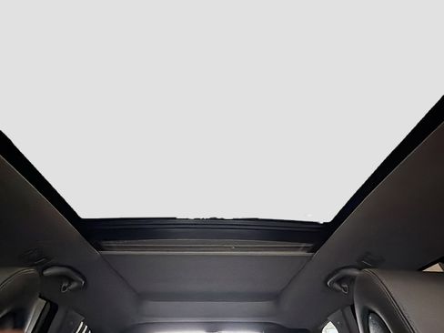 Used 2017 Hyundai Santa Fe Limited AWD/4WD image 26