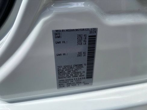 Used 2025 Nissan Altima 2.5 SV FWD image 14