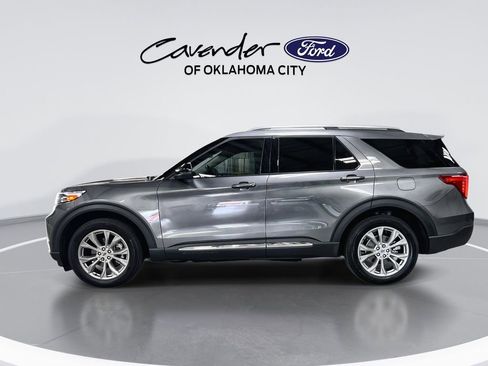 Used 2022 Ford Explorer Limited w/ Equipment Group 301A AWD/4WD image 5