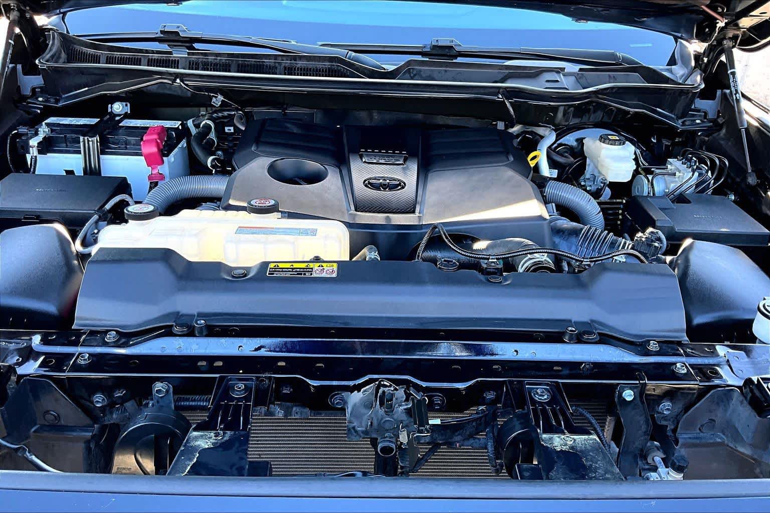 Used 2023 Toyota Tundra SR5 AWD/4WD image 32