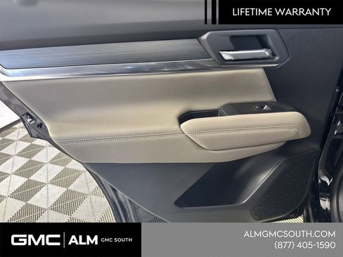 New 2026 GMC Terrain Elevation w/ Elevation Premium Package image 23