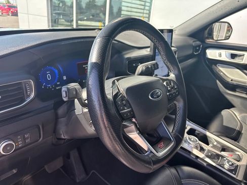 Used 2022 Ford Explorer ST w/ Equipment Group 401A AWD/4WD image 4