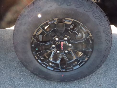 New 2026 GMC Canyon Elevation w/ Convenience Package image 20