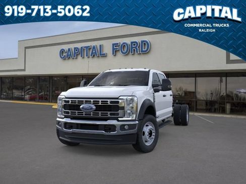 New 2026 Ford F550 4x4 Crew Cab image 2
