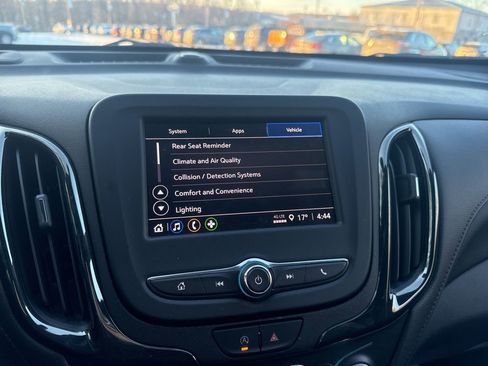 Used 2023 Chevrolet Equinox RS image 29