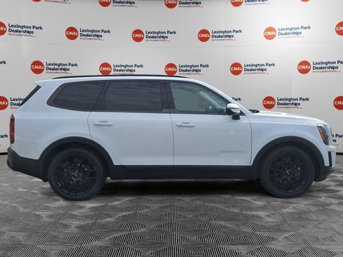 Used 2022 Kia Telluride SX w/ SX Prestige Package AWD/4WD image 8