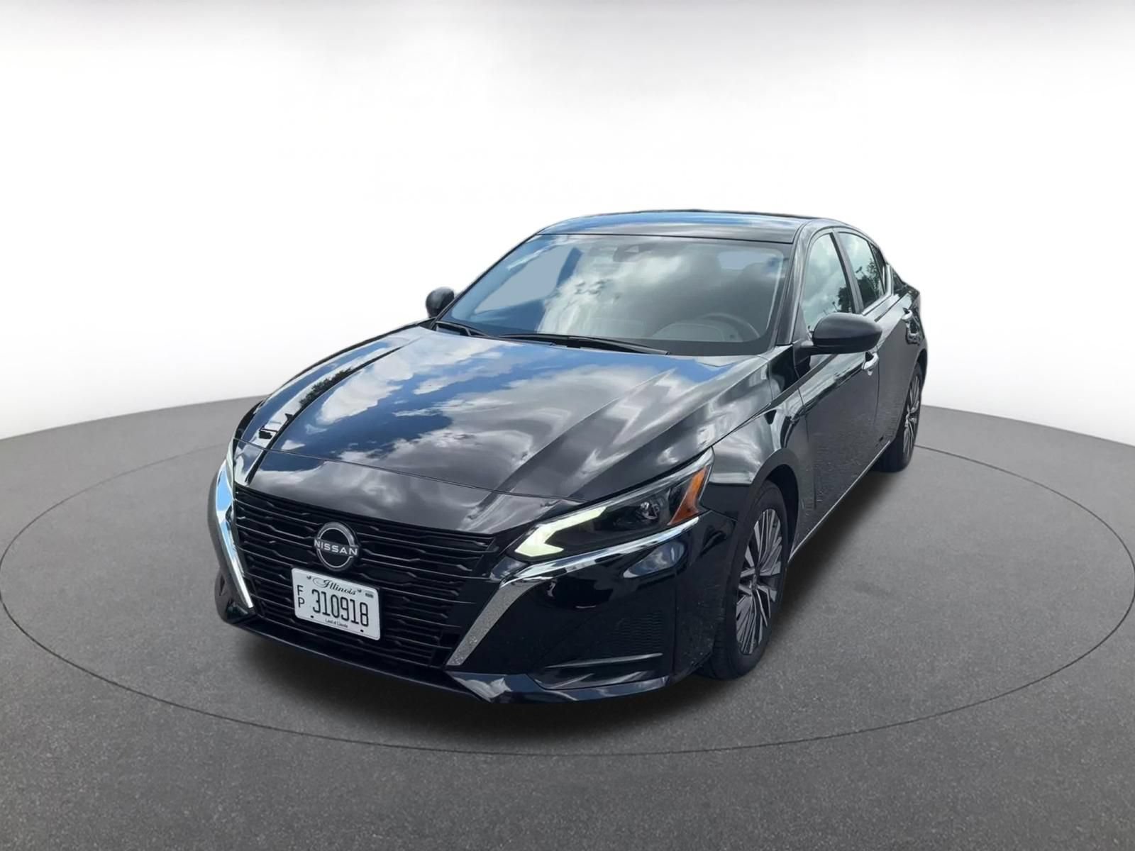 Used 2025 Nissan Altima 2.5 SV FWD image 4