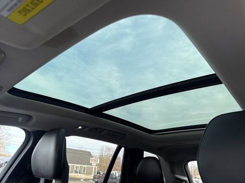 Used 2018 Volvo XC90 T5 Momentum w/ Convenience Package image 14