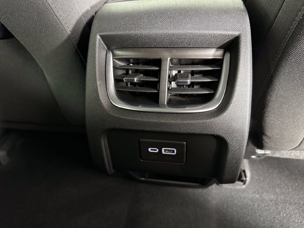 Used 2020 Chevrolet Blazer LT FWD image 27