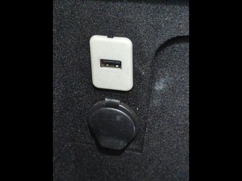 Used 2011 GMC Sierra 3500 SLT w/ SLT Convenience Package AWD/4WD image 21