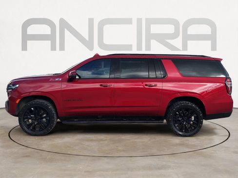 Used 2021 Chevrolet Suburban Z71 w/ Luxury Package AWD/4WD image 7