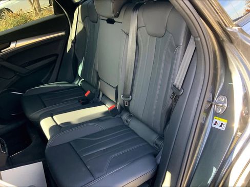 Used 2024 Audi Q5 2.0T Premium w/ Summer of Audi Package AWD/4WD image 20